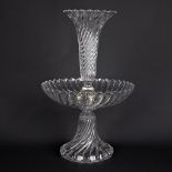 Baccarat, a crystal table centerpiece with a trumpet vase. (H:41 x D:26 cm)