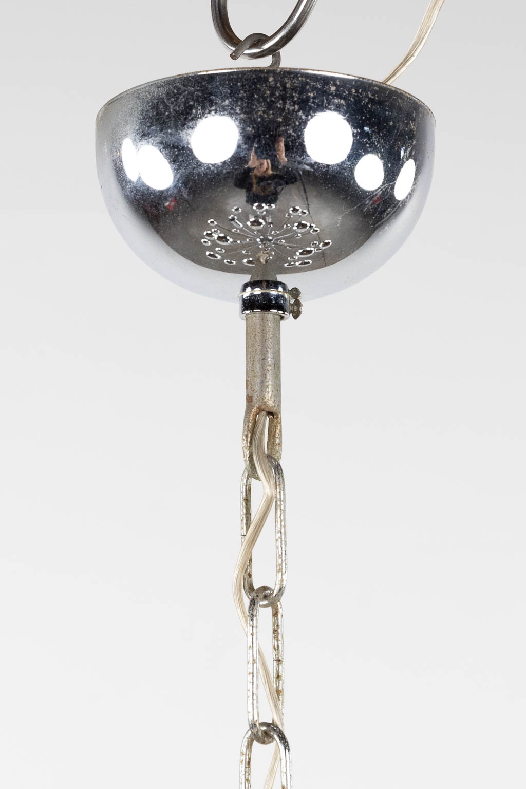 A mid-century 'Sputnik' ceiling lamp, circa 1970. (D:50 cm) - Bild 6 aus 9