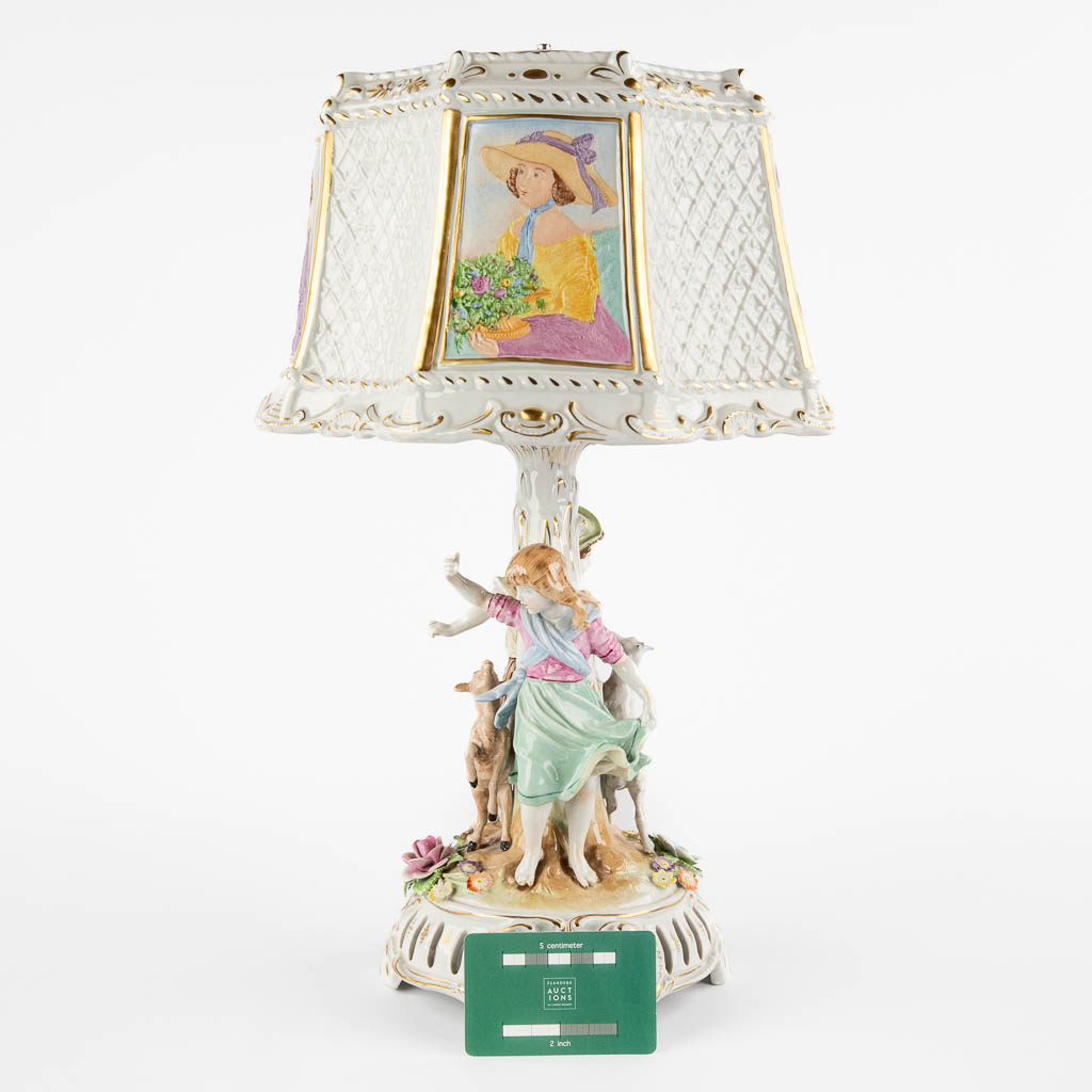 Plaue, a polychrome porcelain table lamp with porcelain shade. 20th C. (H:46 x D:28,5 cm) - Bild 2 aus 17