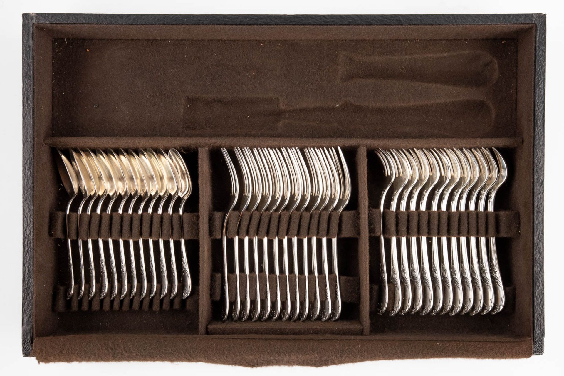 Christofle 'Marly' a 135-piece silver-plated cutlery in the original storage chest. (D:30 x W:47 x H - Image 17 of 18