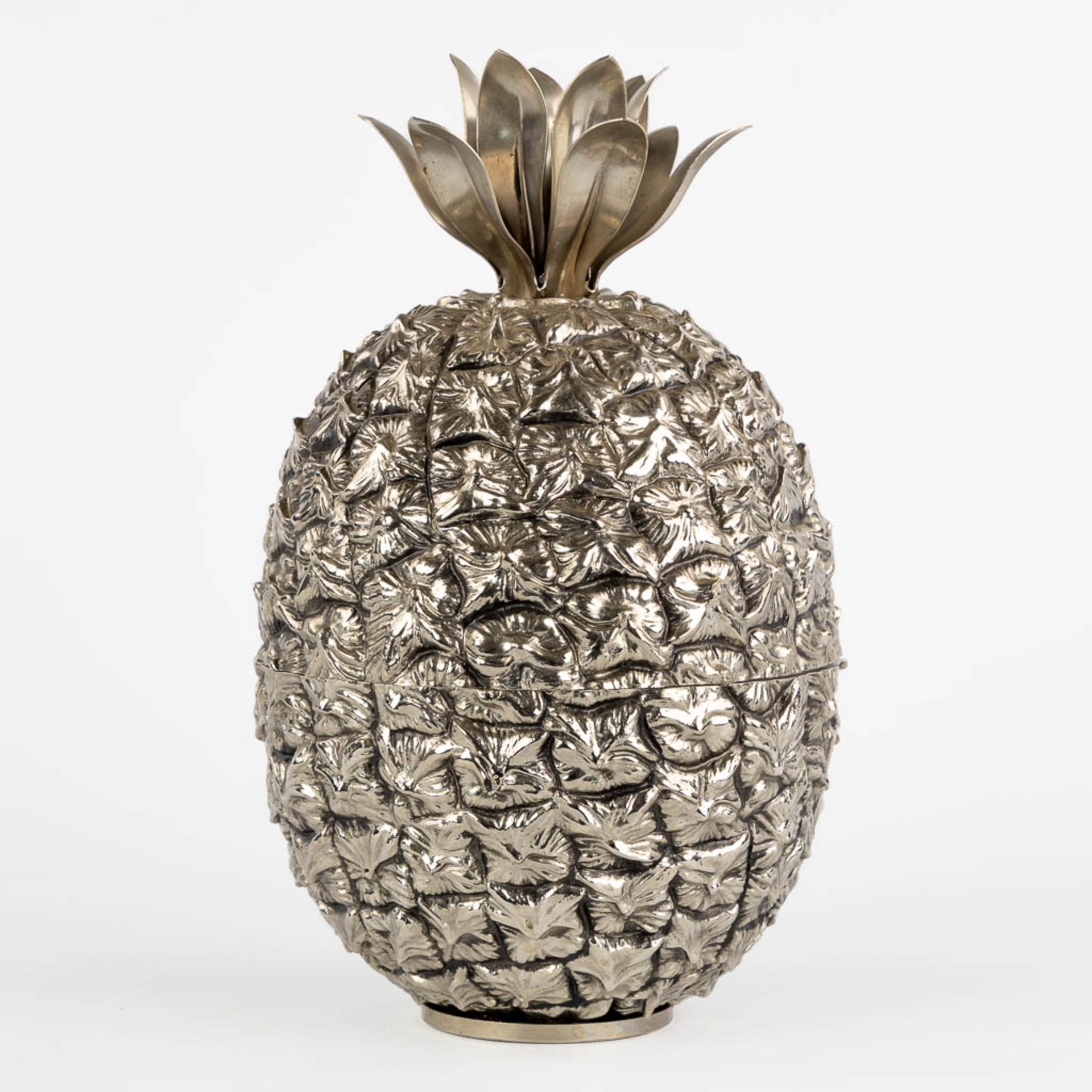 Michel DARTOIS (XX) 'Pineapple' a mid-century ice pail. (H:29 x D:17 cm) - Image 3 of 10