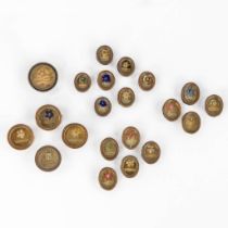 21 sealed theca with various relics. Apostel Jacobus, Marculphi, and others.