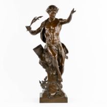 Emile Louis PICAULT (1833-1915) 'Immortalitas Gloria pro Merito' patinated bronze. (L:30 x W:42 x H: