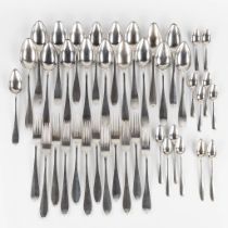 An assembled collection of silver cutlery of various makers, Delheid and others. 42 pieces. 1551g.