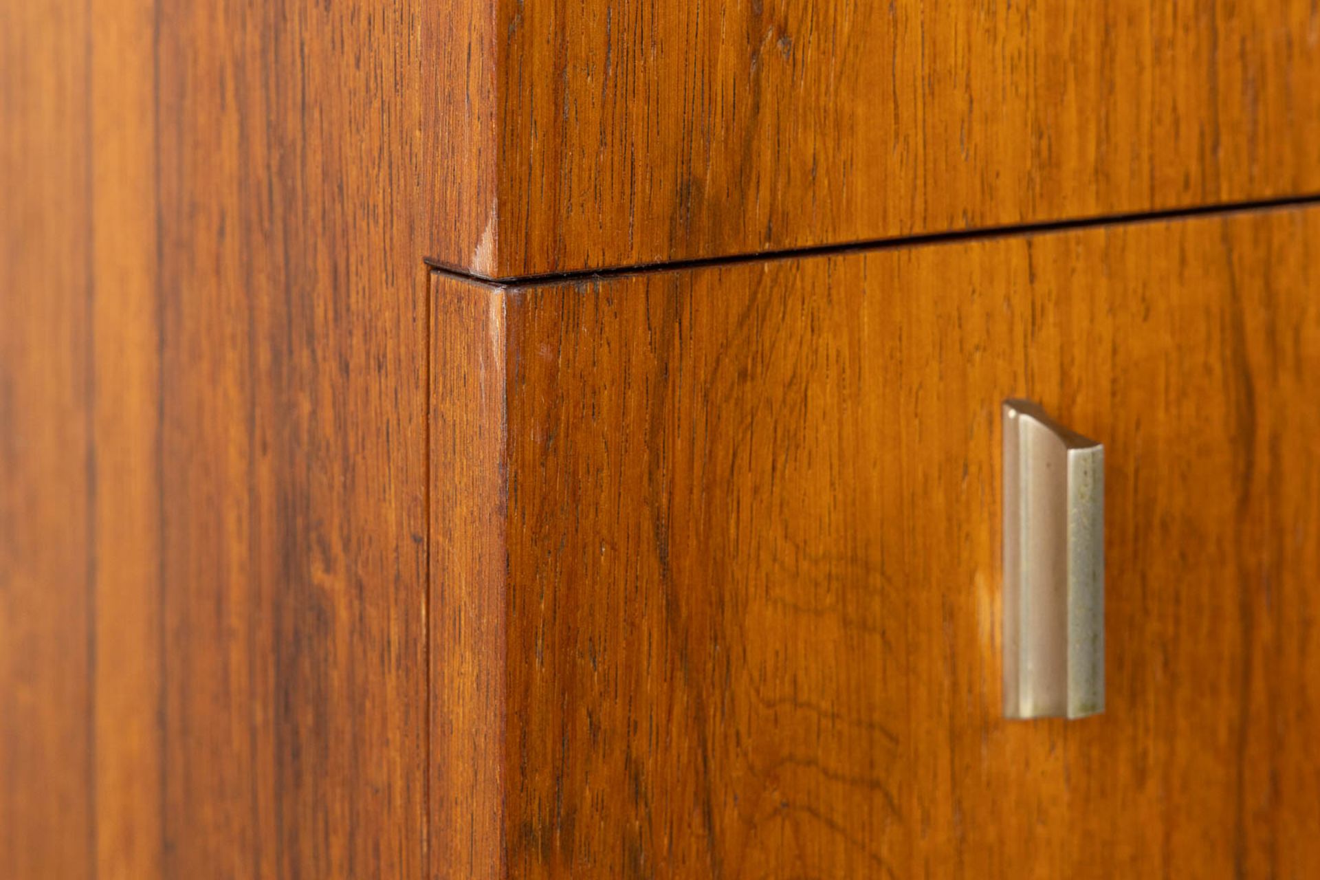 A mid-century bar cabinet, probably Hulmefa and signed 'Propos Meubelen'. Circa 1960. (L:45 x W:180 - Bild 9 aus 14