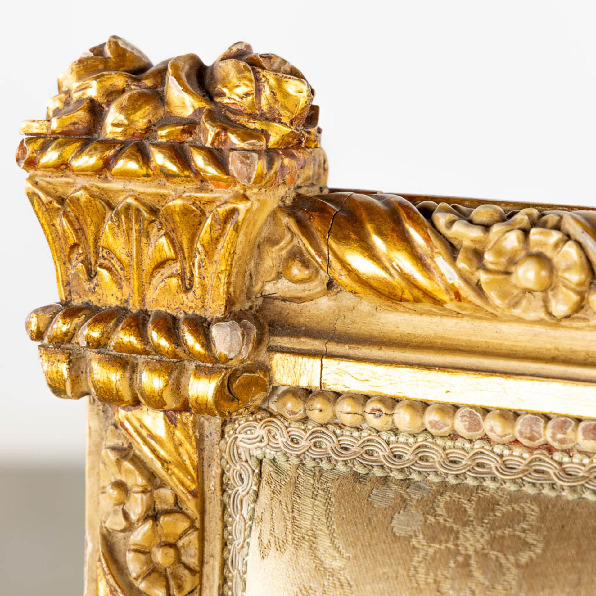 A set of 4 armchairs, sculptured and gilt wood in Louis XVI style. Circa 1920. (L:70 x W:67 x H:95 c - Bild 13 aus 17