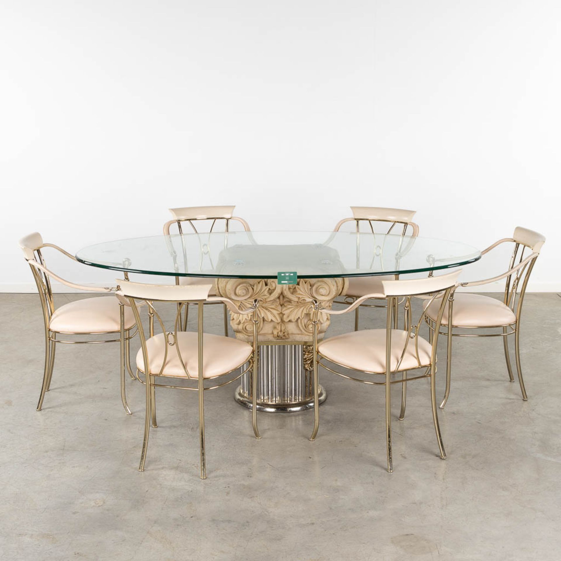 Manuel VIDAL GRAU (XX) 'Oval table and 6 chairs' resin, gilt metal and leather. (L:115 x W:200 x H:7 - Bild 17 aus 21