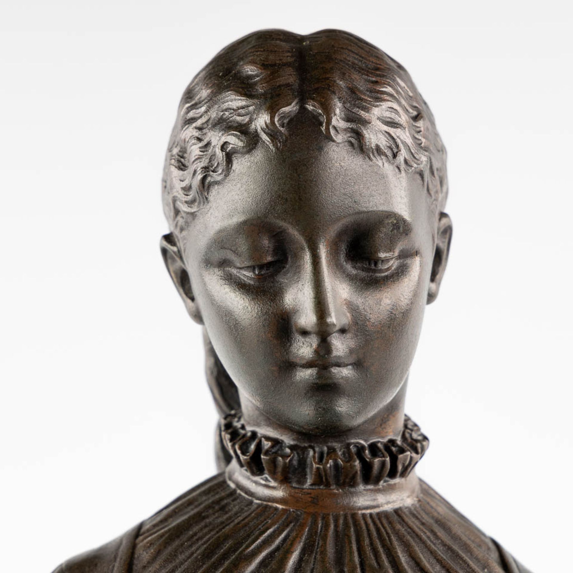 Pierre Marie Franois OGE (1849-1912) 'Marguérite' patinated bronze. (H:62 x D:22 cm) - Bild 8 aus 10