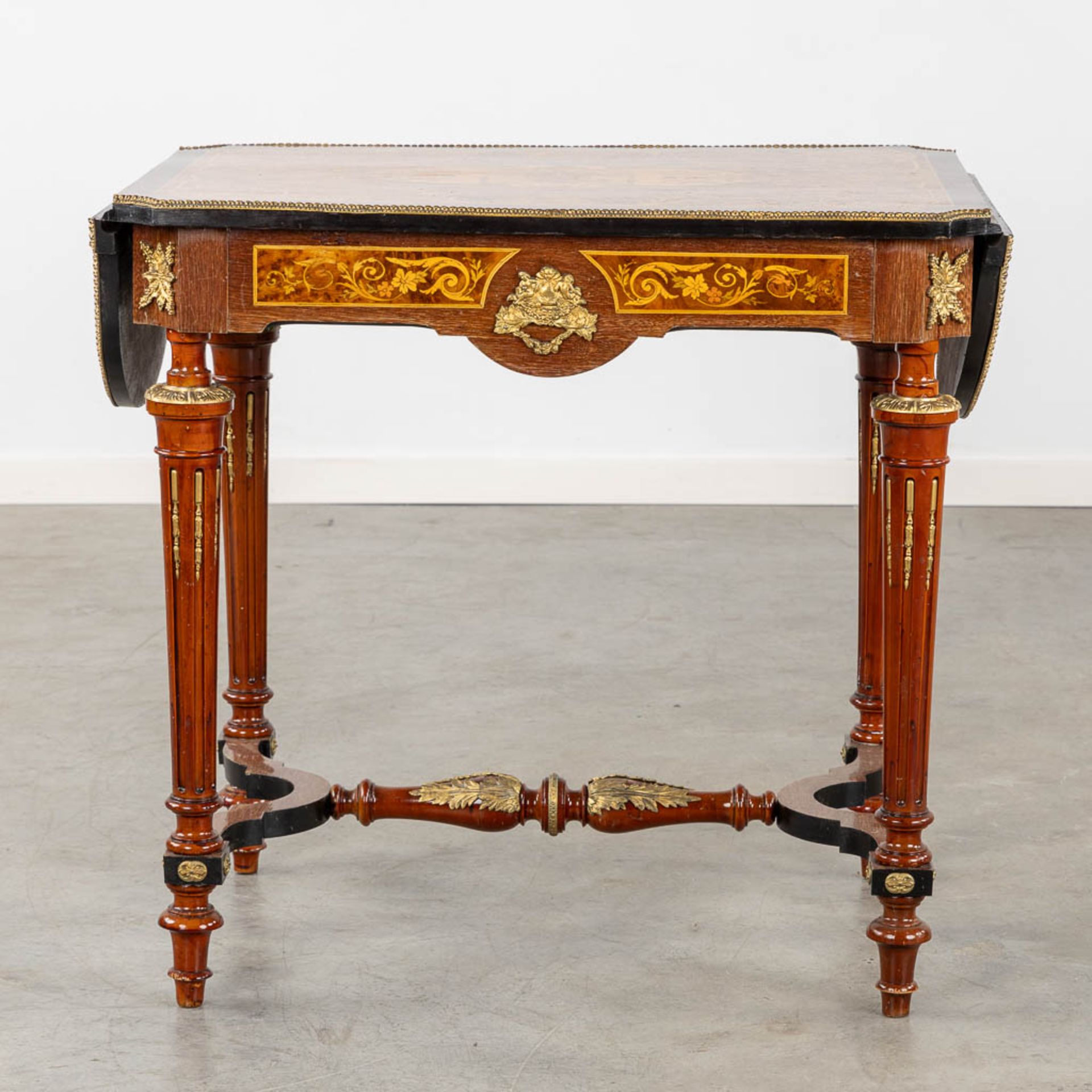 A side table/play table, marquetry inlay and mounted with bronze. 20th C. (L:57 x W:115 x H:74 cm) - Bild 7 aus 19