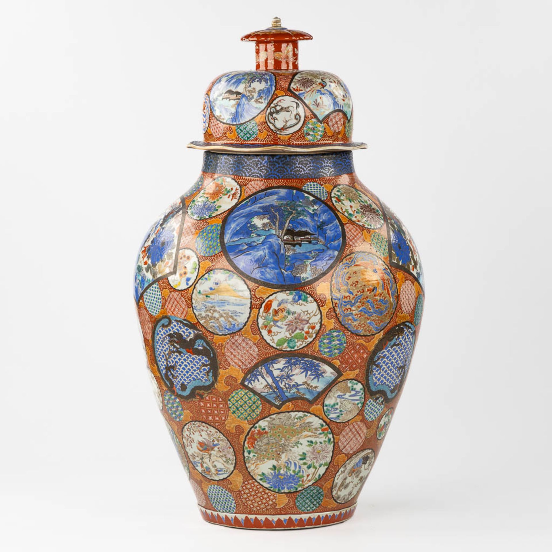 An exceptionally large Japanese Imari and Kutani style vase. 19th C. (W:63 x H:116 cm) - Image 5 of 22