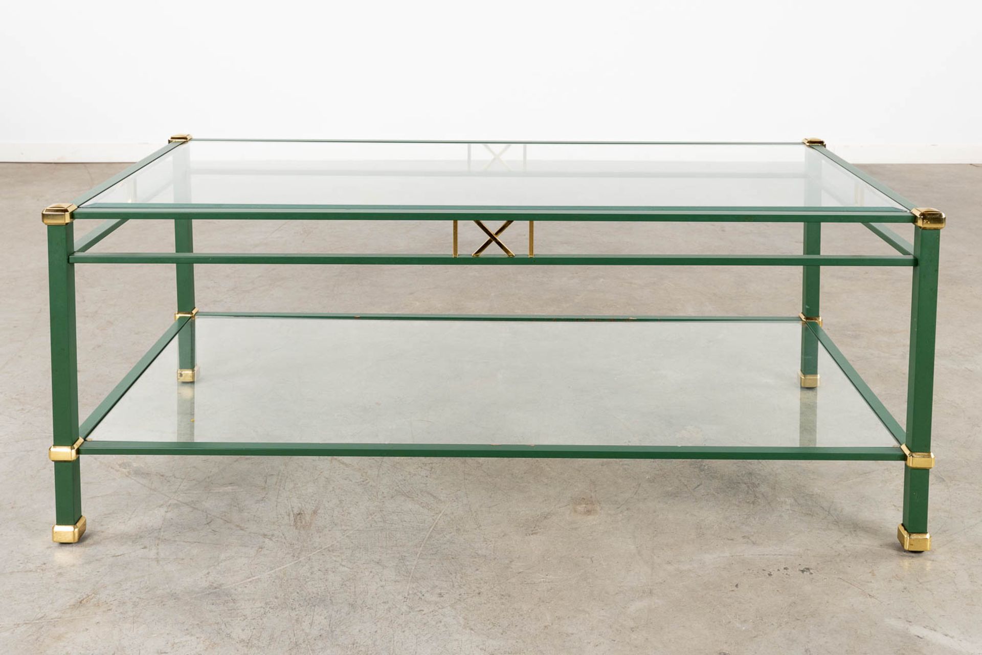 4 matching coffee and side tables, lacquered metal and glass, circa 1980. (L:58 x W:118 x H:46 cm) - Bild 3 aus 13