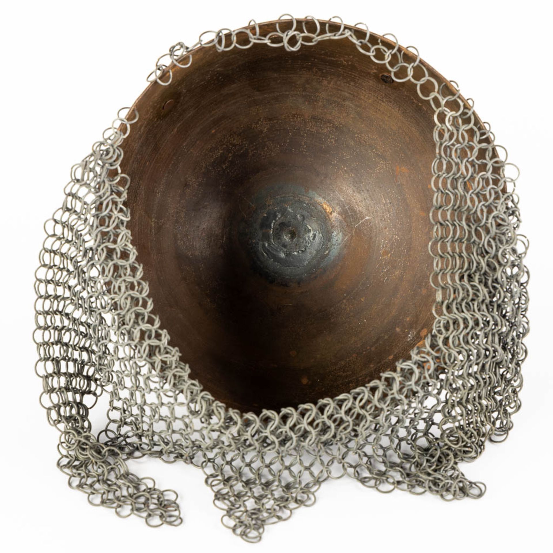 A decorative shield, axe and helmet in Ottoman style. 20th C. (D:48 cm) - Bild 19 aus 19