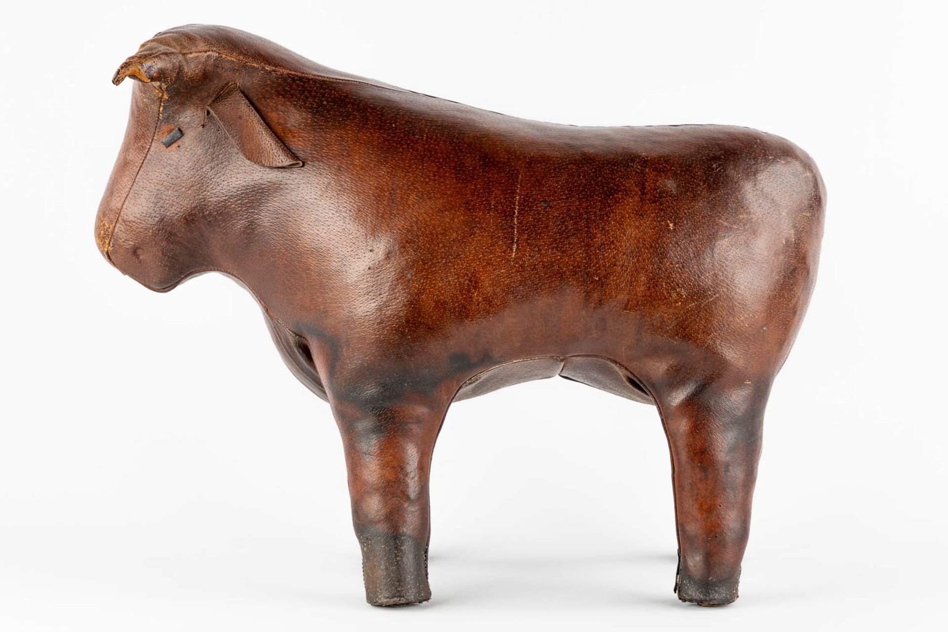 Dimitri OMERSA (1927-1975) 'Bull' a leather footstool. (L:33 x W:58 x H:46 cm) - Bild 4 aus 19