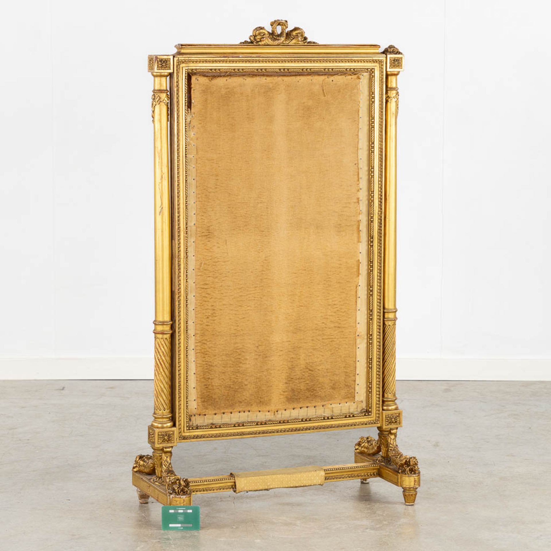 An antique fireplace screen, gilt wood in Louis XVI style. 19th C. (W:62 x H:113 cm) - Bild 2 aus 10