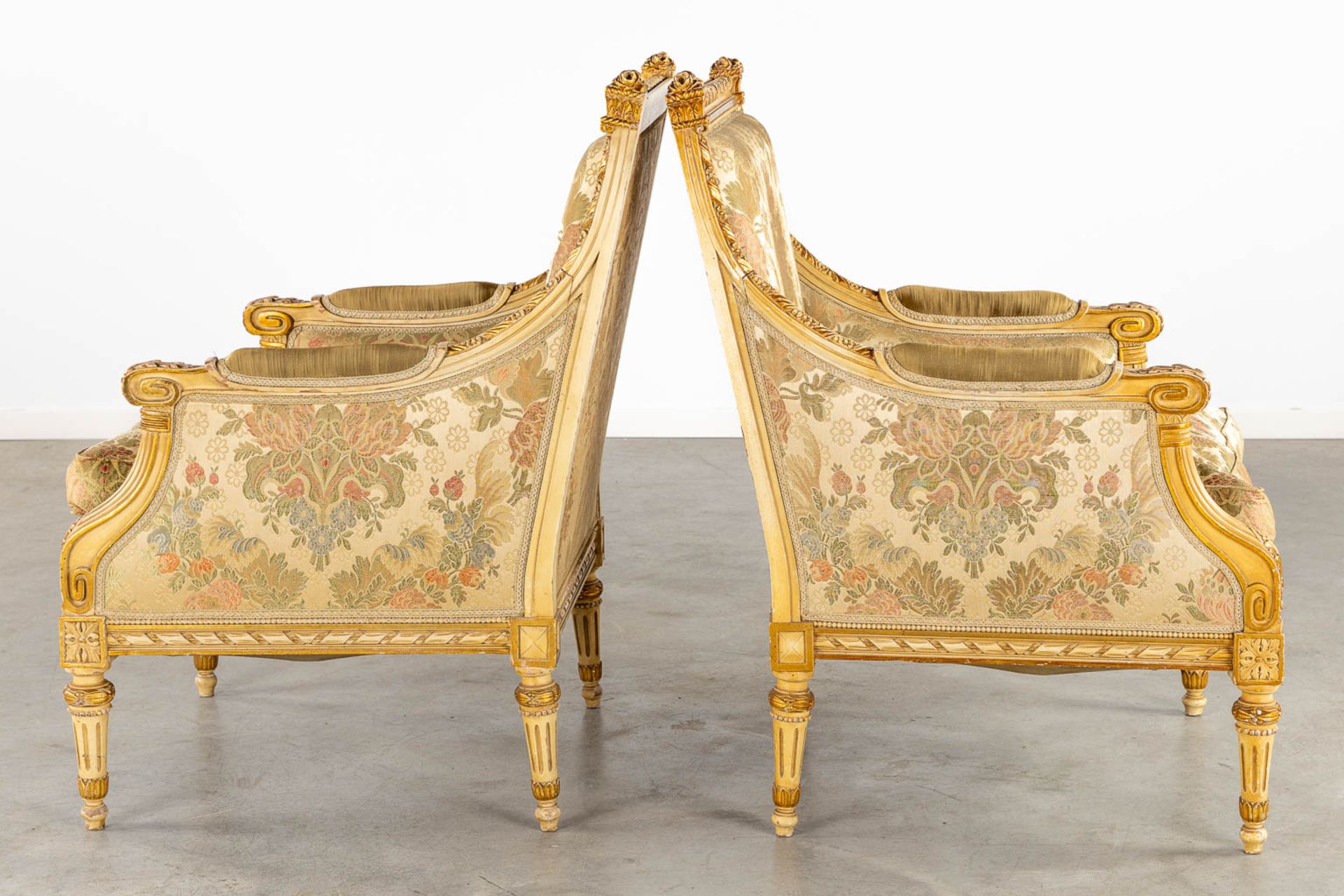 A set of 4 armchairs, sculptured and gilt wood in Louis XVI style. Circa 1920. (L:70 x W:67 x H:95 c - Bild 12 aus 17