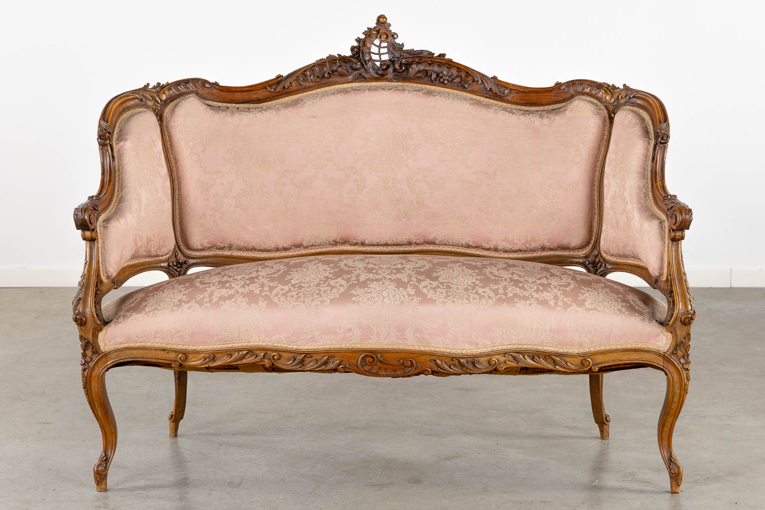 An 8-piece salon suite, sculptured wood in Louis XV style. Circa 1900. (L:67 x W:135 x H:103 cm) - Image 3 of 33