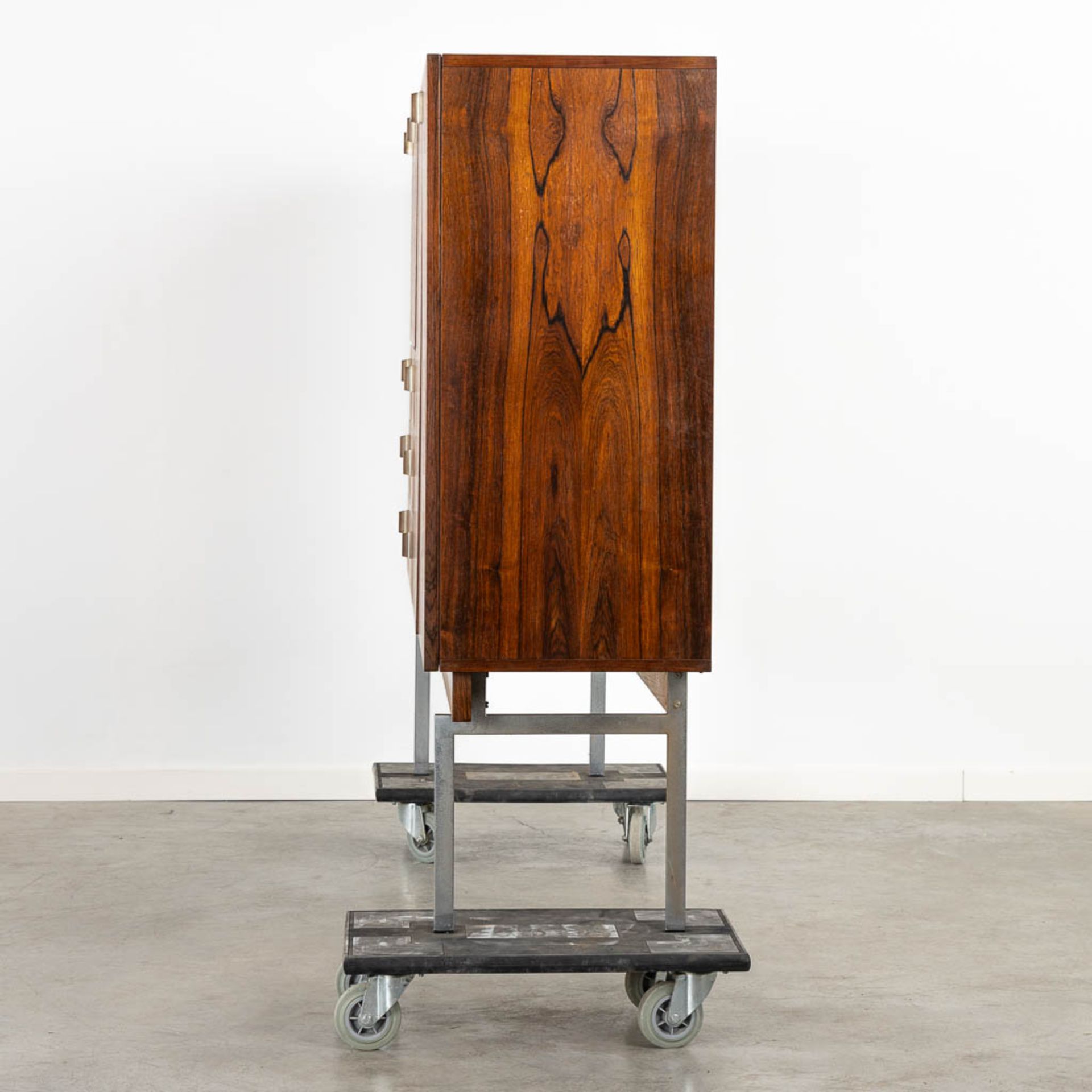 A mid-century bar cabinet, probably Hulmefa and signed 'Propos Meubelen'. Circa 1960. (L:45 x W:180 - Bild 8 aus 14