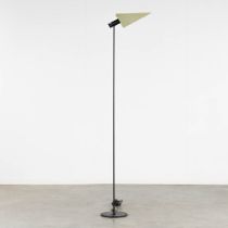 Vico MAGISTRETTI (1920-2006) 'Ronda' for Oluce, a floorlamp. (H:189 x D:25 cm)