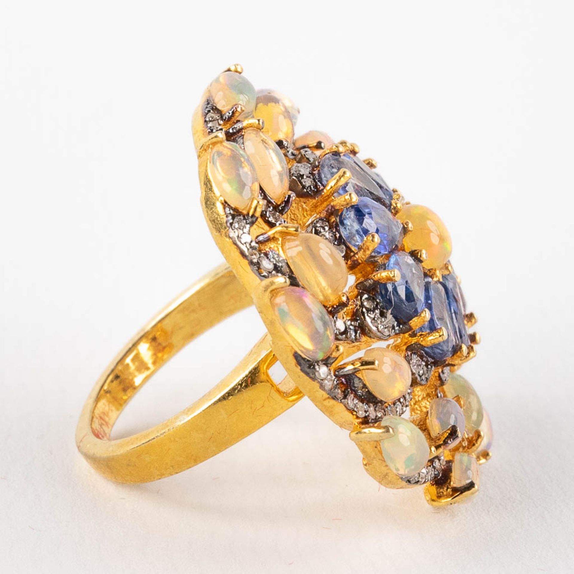 A ring, gilt zilver with opal, old cut diamonds and 'Kyanite'. Ring size 56, 12,3g. - Image 7 of 11