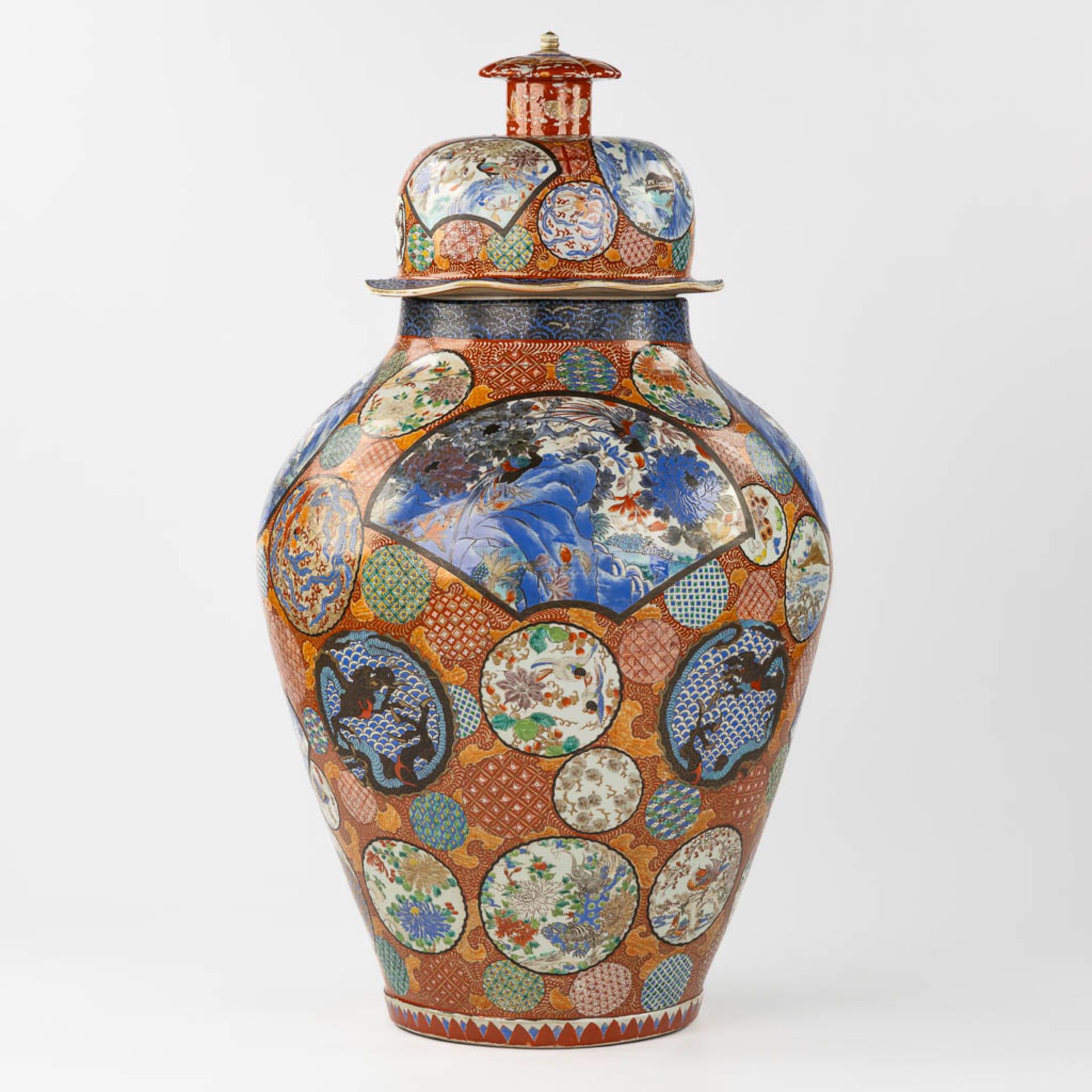 An exceptionally large Japanese Imari and Kutani style vase. 19th C. (W:63 x H:116 cm)