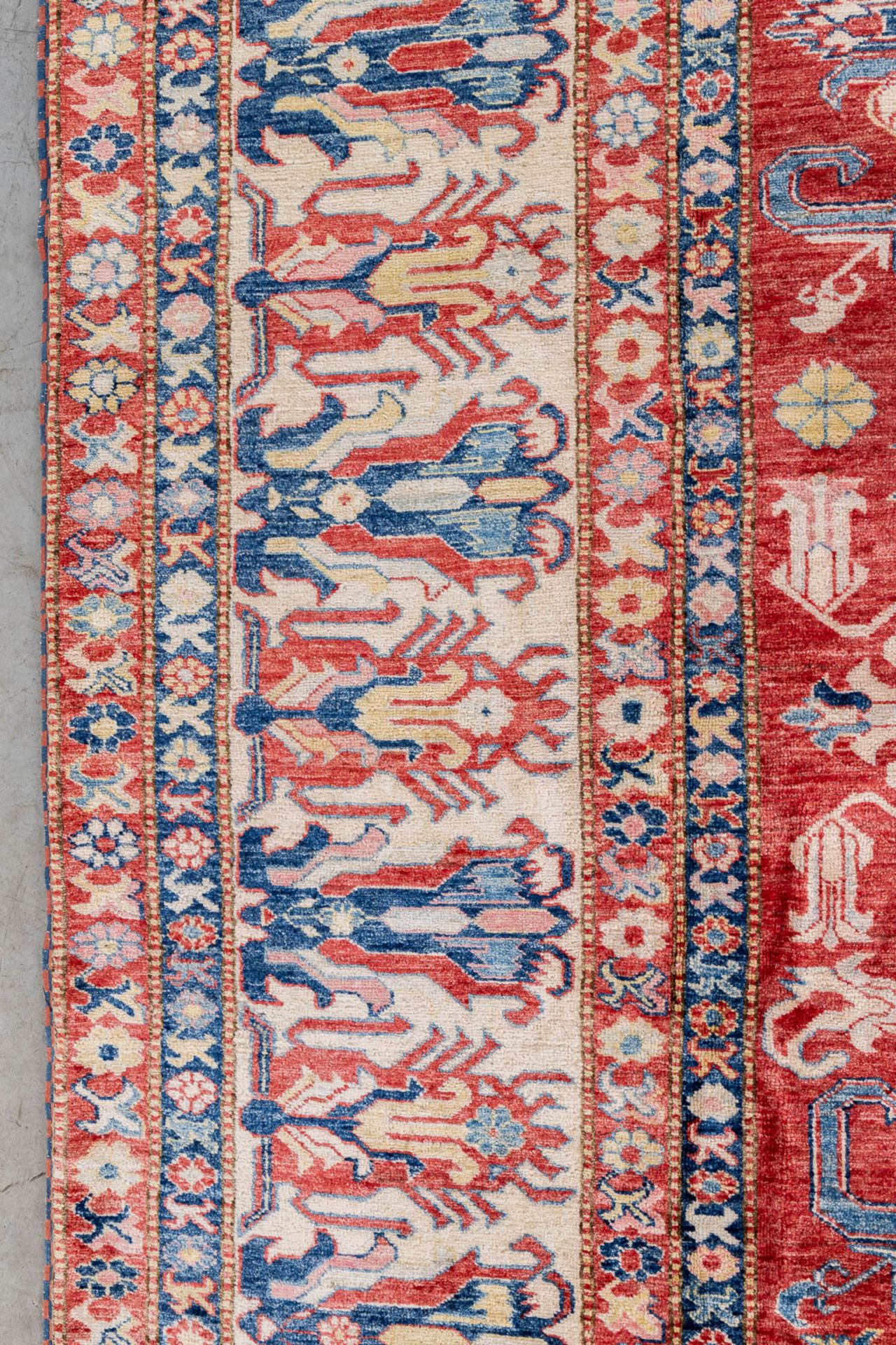 A large Oriental hand-made carpet, Ghazhi, Afganistan. (L:312 x W:455 cm) - Image 4 of 13