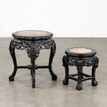 Two Chinese hardwood side tables with a marble top. (H:48 x D:45 cm)