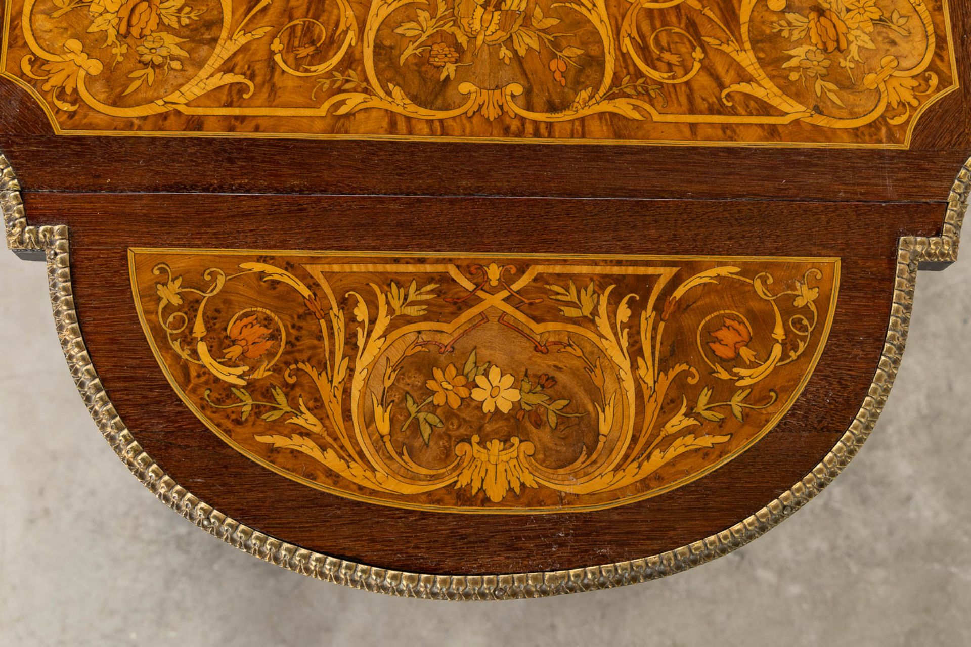 A side table/play table, marquetry inlay and mounted with bronze. 20th C. (L:57 x W:115 x H:74 cm) - Bild 17 aus 19