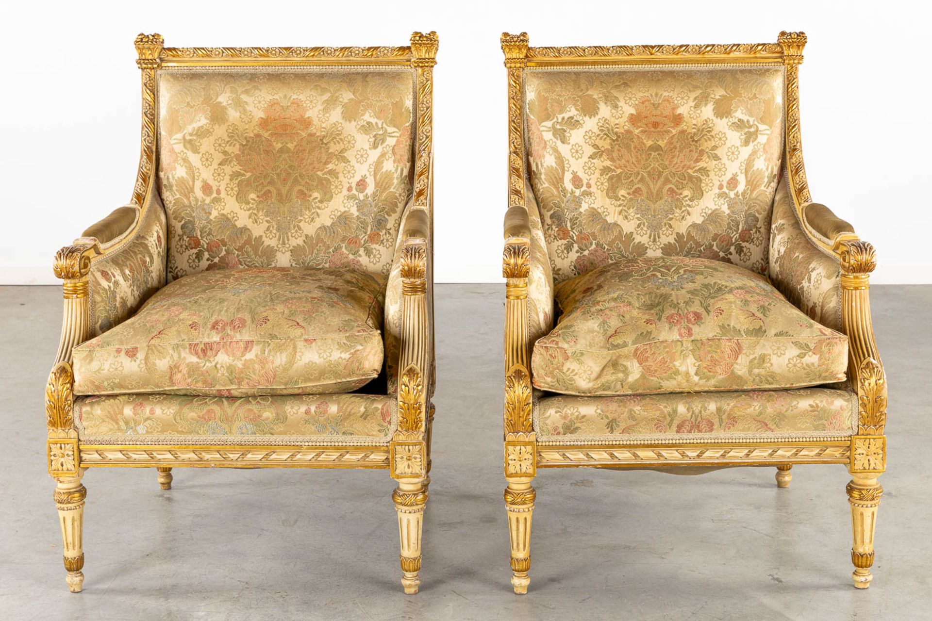 A set of 4 armchairs, sculptured and gilt wood in Louis XVI style. Circa 1920. (L:70 x W:67 x H:95 c - Bild 9 aus 17