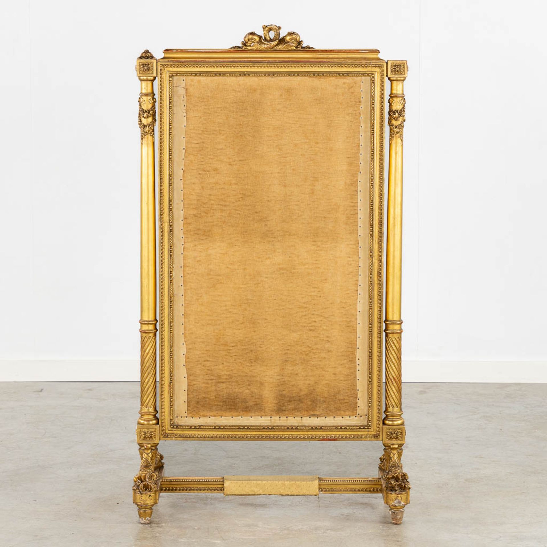 An antique fireplace screen, gilt wood in Louis XVI style. 19th C. (W:62 x H:113 cm) - Bild 5 aus 10