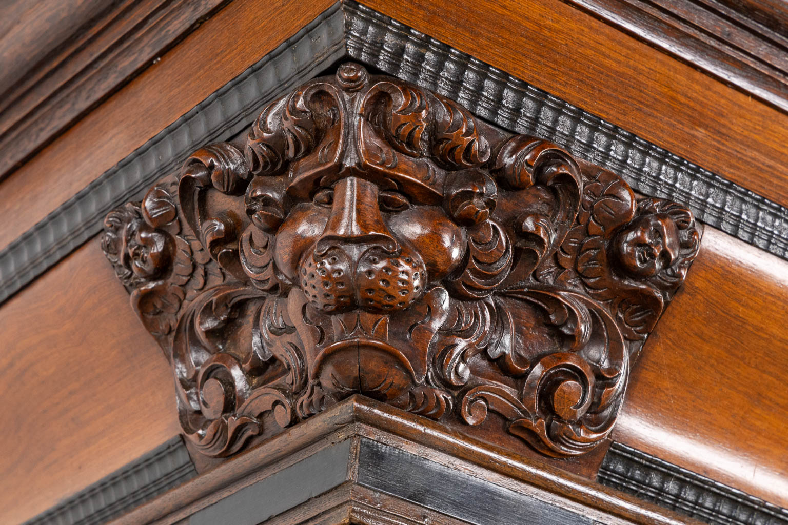 An antique 'Dutch pillow cabinet', ebonised wood, 19th C. (L:74 x W:182 x H:210 cm) - Image 8 of 20