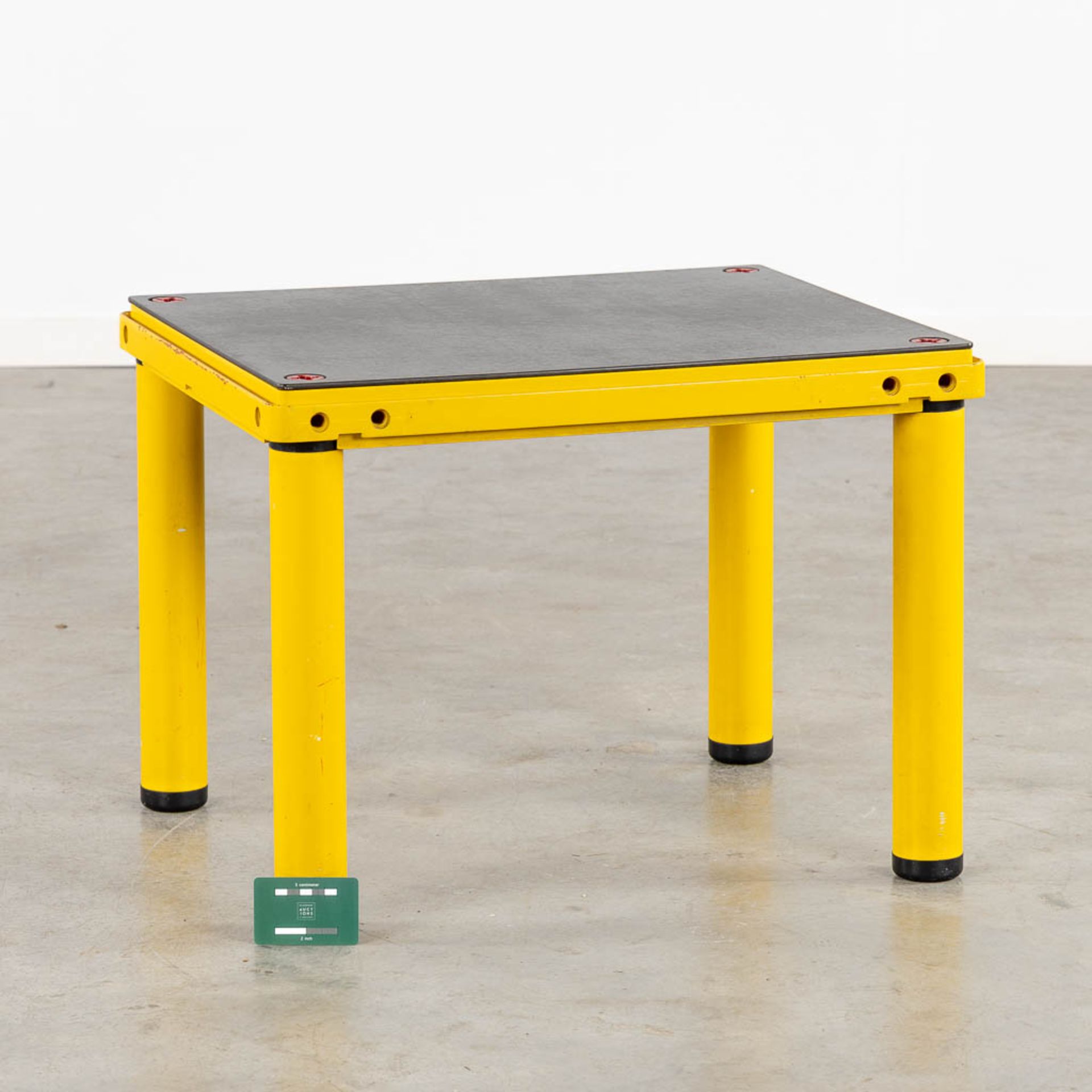 Kartell, a vintage table 'School System'. (L:52 x W:62 x H:46 cm) - Bild 2 aus 17