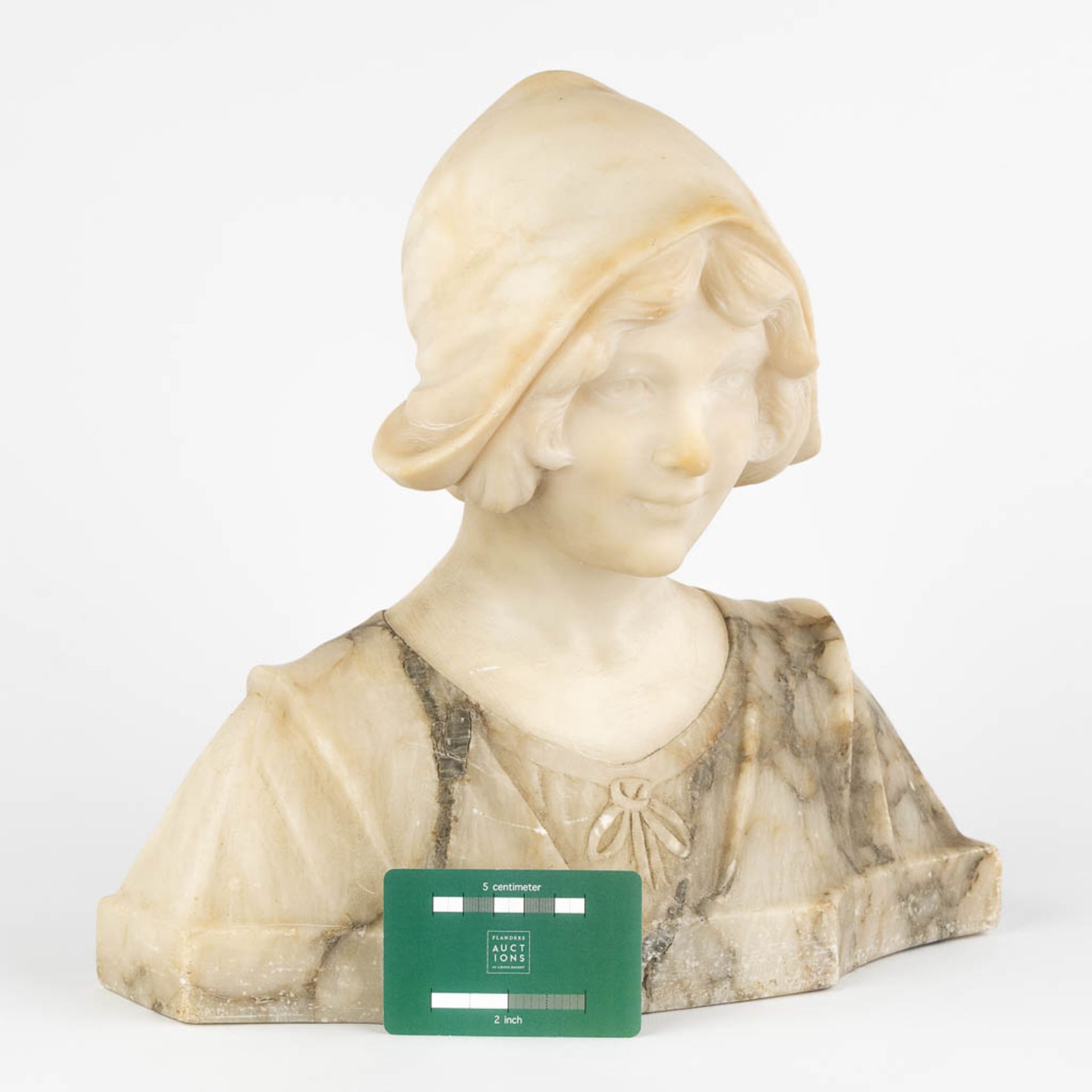 Guglielmo PUGI (c.1850-1915) 'Buste of a lady' sculptured alabaster. (L:18 x W:32 x H:32 cm) - Bild 2 aus 11