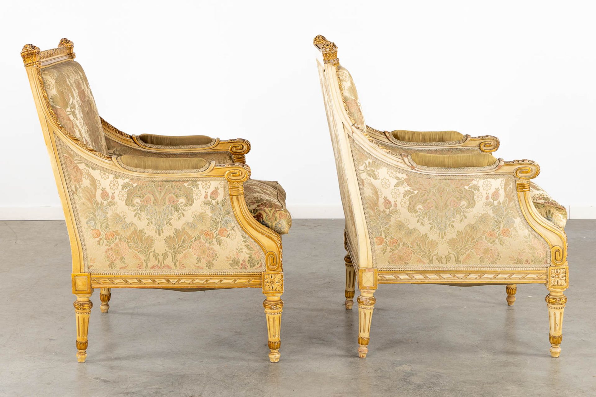 A set of 4 armchairs, sculptured and gilt wood in Louis XVI style. Circa 1920. (L:70 x W:67 x H:95 c - Bild 7 aus 17