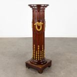 A pedestal, mahogany mounted with bronze in Louis XVI style. Circa 1900. (L:31 x W:31 x H:103 cm)