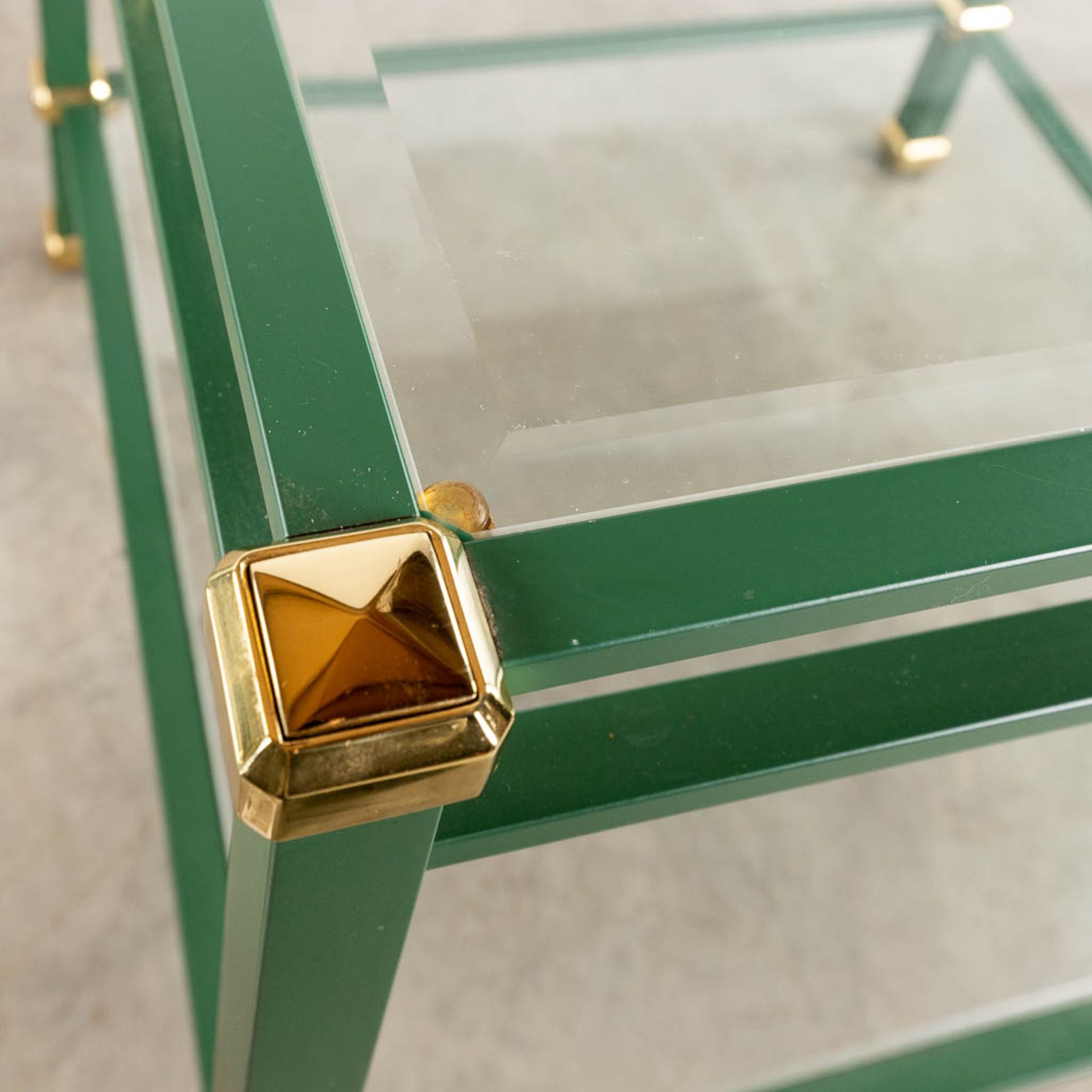4 matching coffee and side tables, lacquered metal and glass, circa 1980. (L:58 x W:118 x H:46 cm) - Bild 13 aus 13