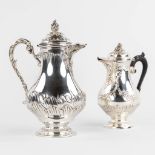Cardeilhac, two coffee pots, silver with ebony. Louis XV style. France. 866g. (L:12,5 x W:17 x H:23