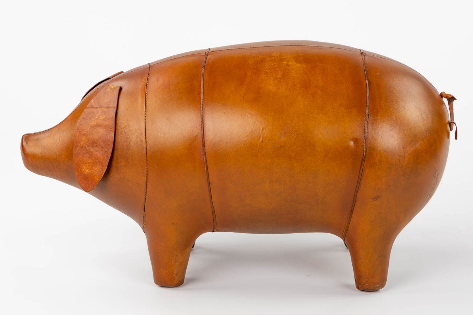 Two footstools, leather, Pig and Dog, in the style of Dimitri Omersa. (L:25 x W:70 x H:46 cm) - Bild 15 aus 20