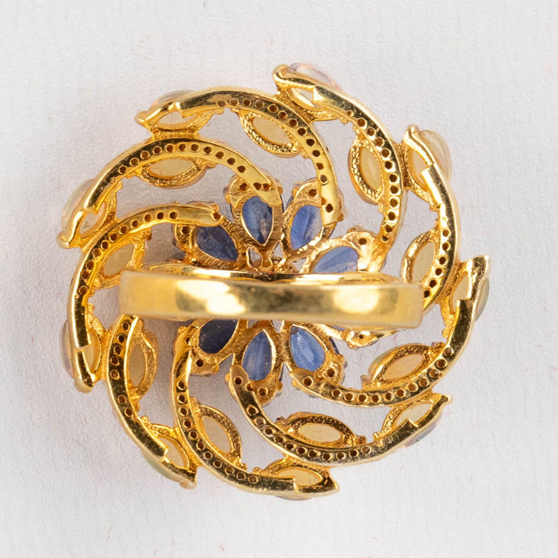A ring, gilt zilver with opal, old cut diamonds and 'Kyanite'. Ring size 56, 12,3g. - Image 10 of 11