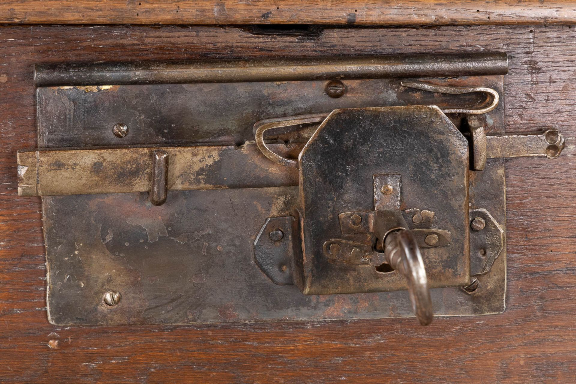An antique chest. (L:54 x W:176 x H:80 cm) - Bild 8 aus 16