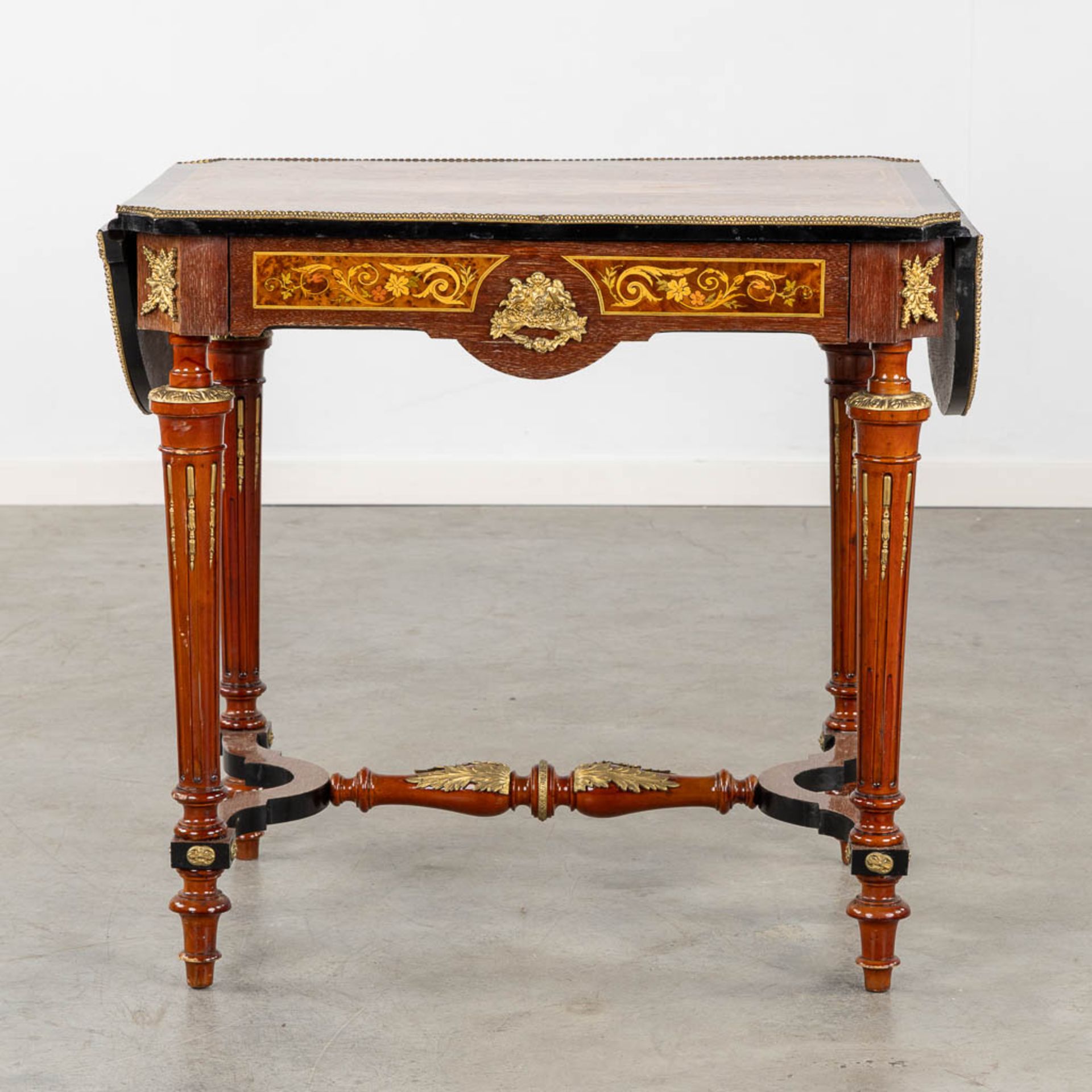 A side table/play table, marquetry inlay and mounted with bronze. 20th C. (L:57 x W:115 x H:74 cm) - Bild 5 aus 19