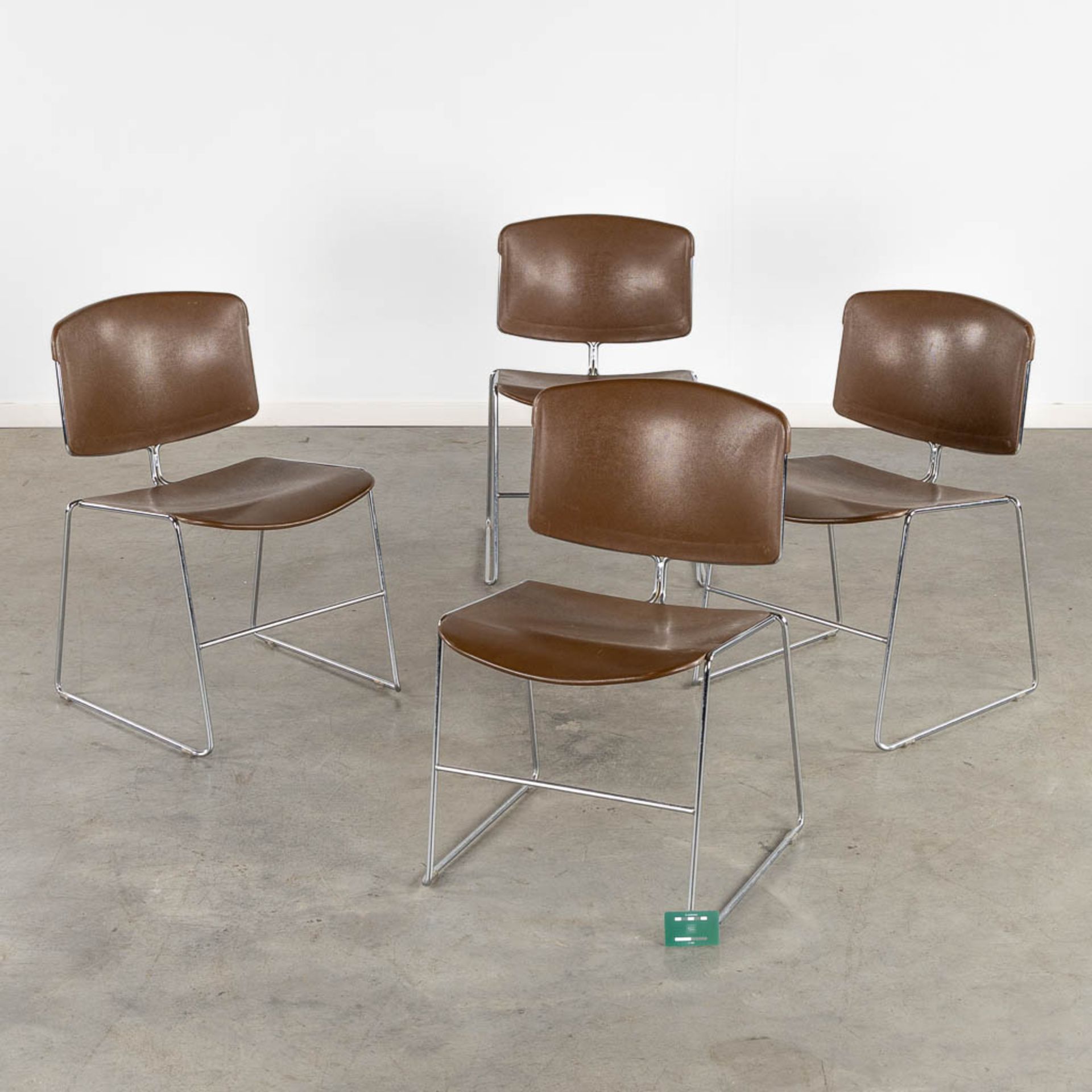 A set of 4 mid-century chairs 'Steelcase Max Stacker' chairs. (L:52 x W:50 x H:78 cm) - Bild 2 aus 14