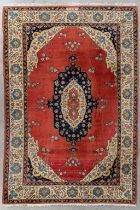 An Oriental hand-made carpet, Kirman. (L:200 x W:300 cm)