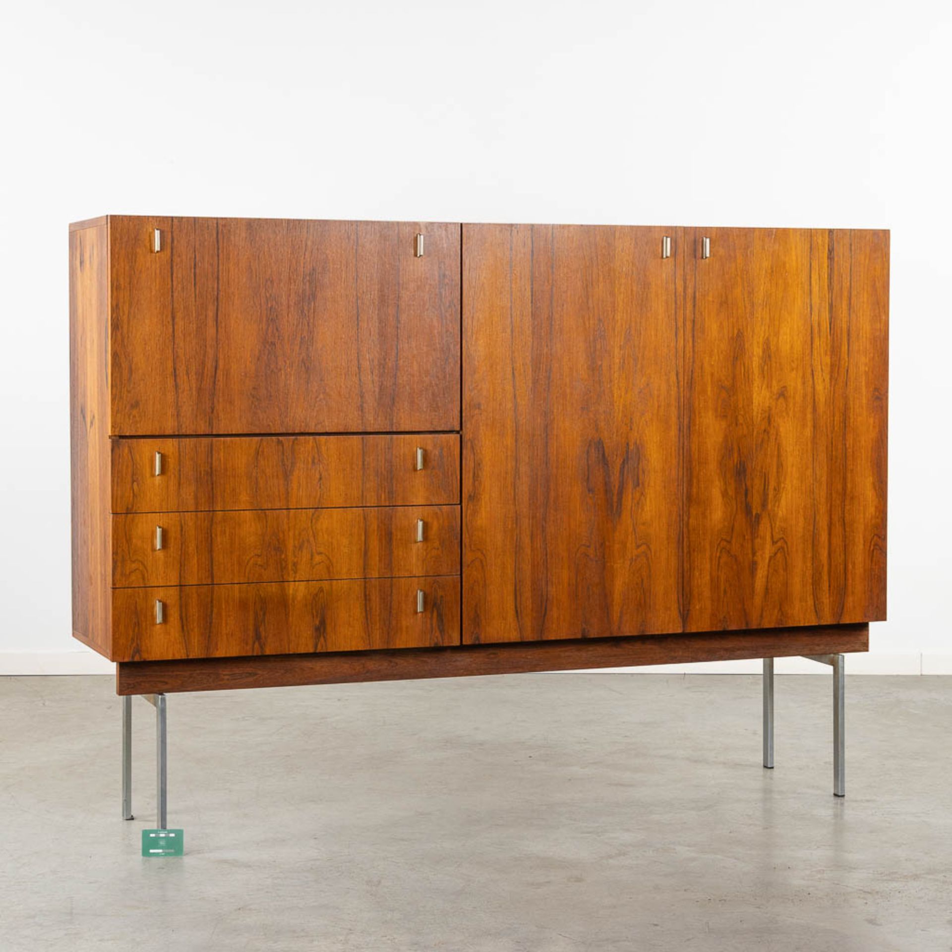 A mid-century bar cabinet, probably Hulmefa and signed 'Propos Meubelen'. Circa 1960. (L:45 x W:180 - Bild 2 aus 14