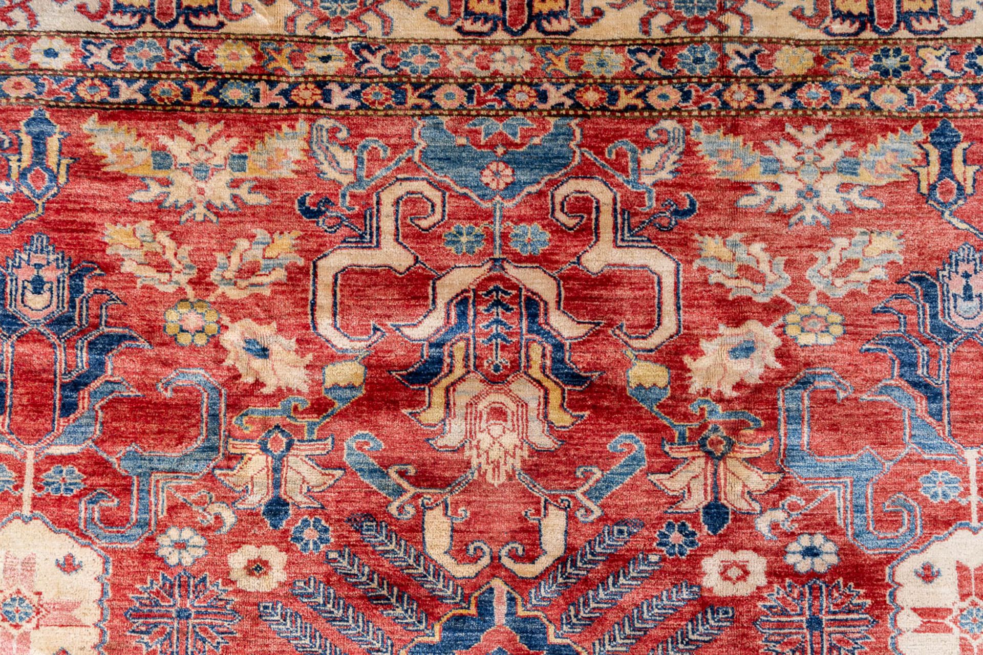 A large Oriental hand-made carpet, Ghazhi, Afganistan. (L:312 x W:455 cm) - Image 5 of 13
