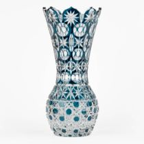 Val Saint Lambert, a vase made of cut crystal. Not signed. (H:35 x D:16 cm)
