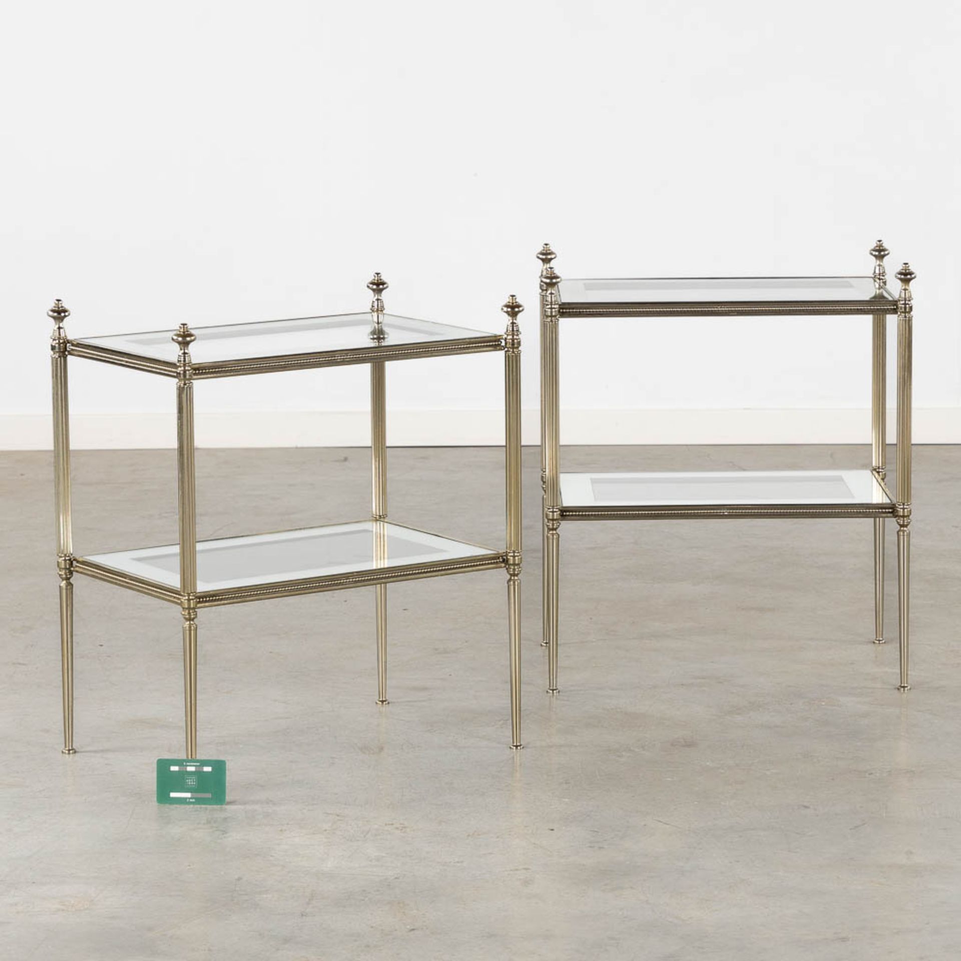 A pair of two-tier side tables, silver-plated metal and mirrored glass. 20th C. (L:34 x W:50 x H:58 - Image 2 of 12