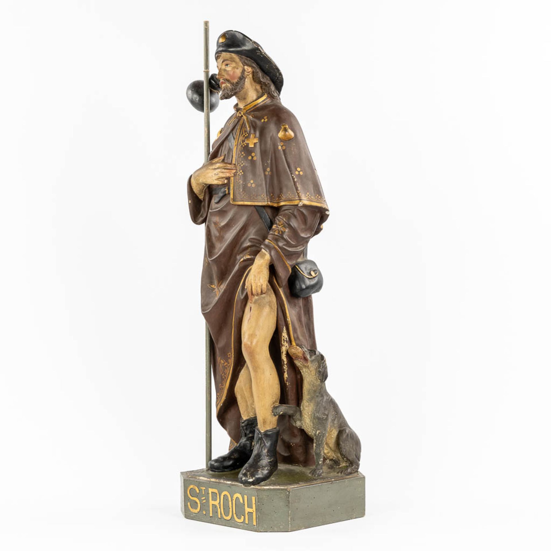 An antique figurine of Saint Rochus, patinated plaster. Circa 1900. (L:27 x W:27 x H:88 cm) - Image 3 of 16