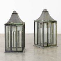 A pair of large garden lamps, zinc and glass. Circa 1950. (L:36 x W:36 x H:80 cm)