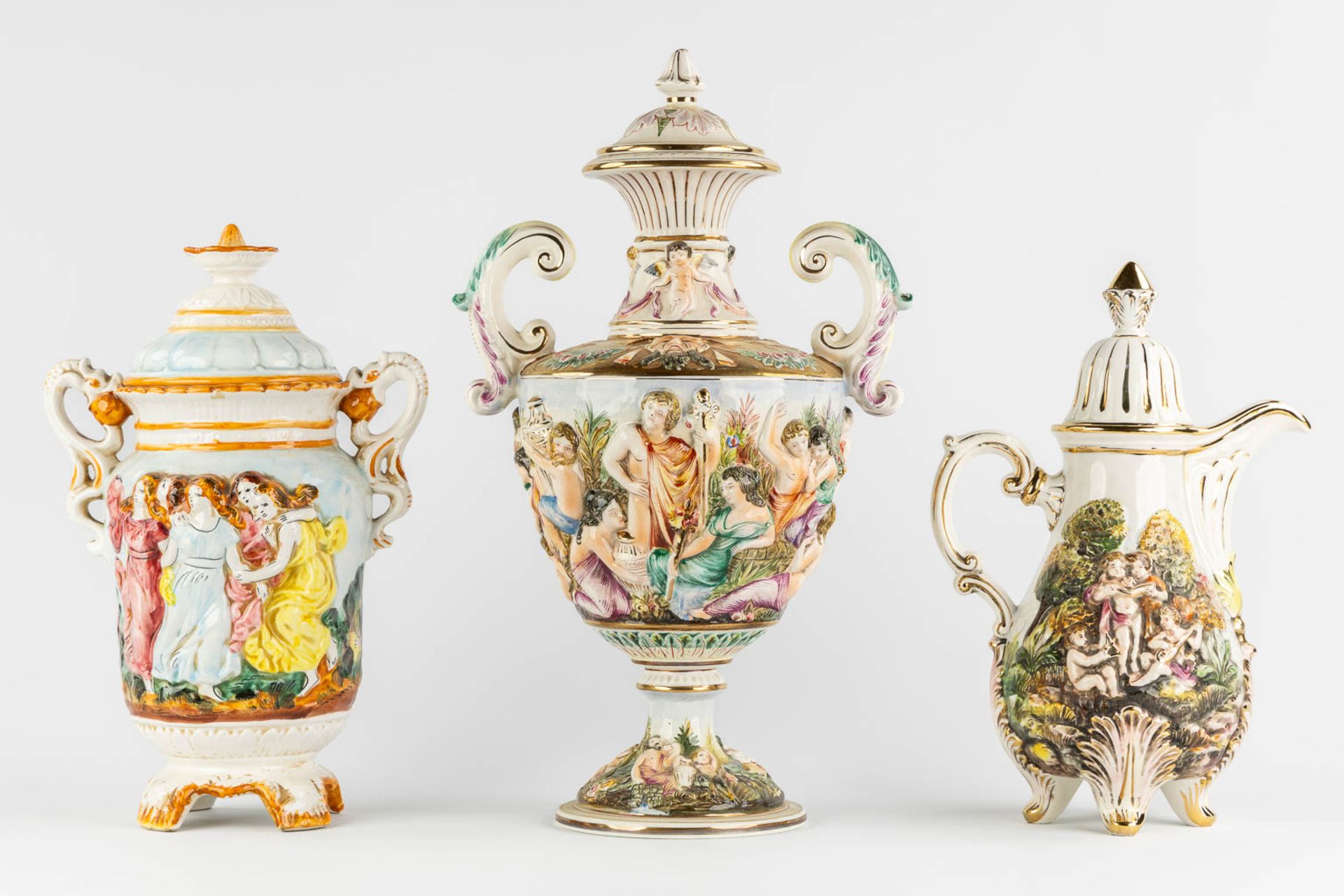 Capodimonte, 5 large pitchers, vases and urns. Glazed faience. (L:23 x W:31 x H:50 cm) - Image 3 of 31