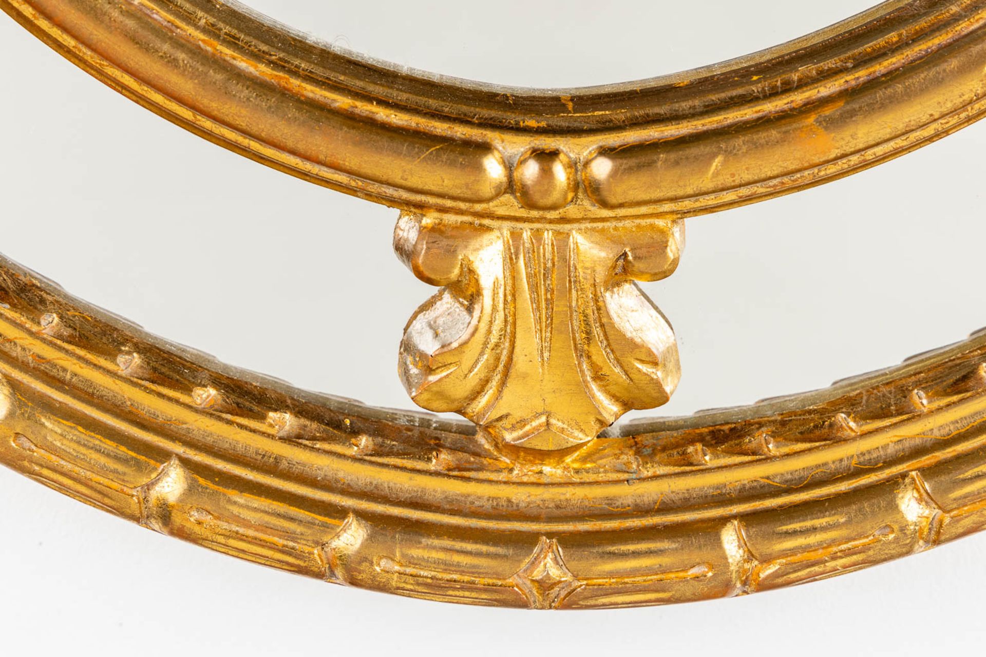 Deknudt, a gilt oval mirror. (W:72 x H:92 cm) - Image 3 of 6